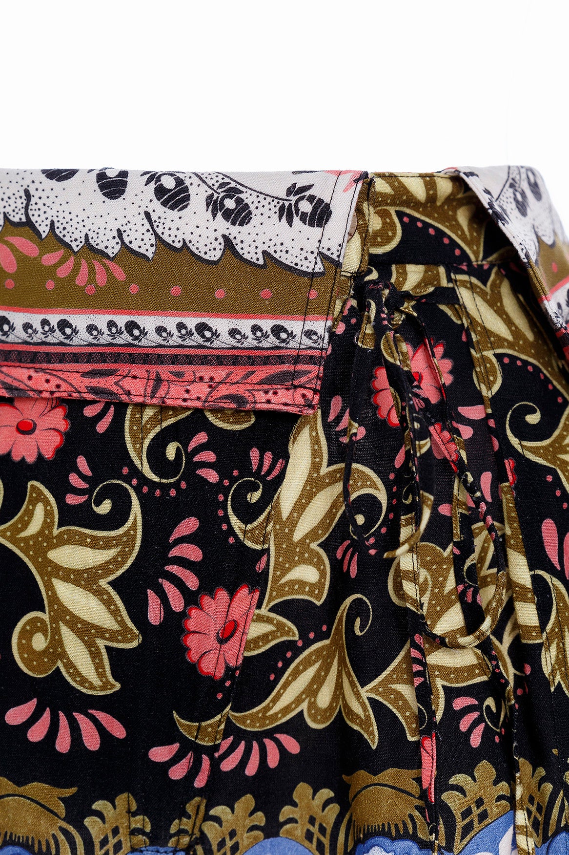Agua Bendita Sophie Shorts